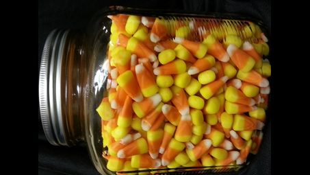 How many candy corns will fit in a mason quart jar? - Answers